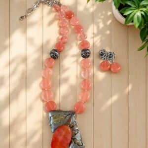 Agates with oxidised beads